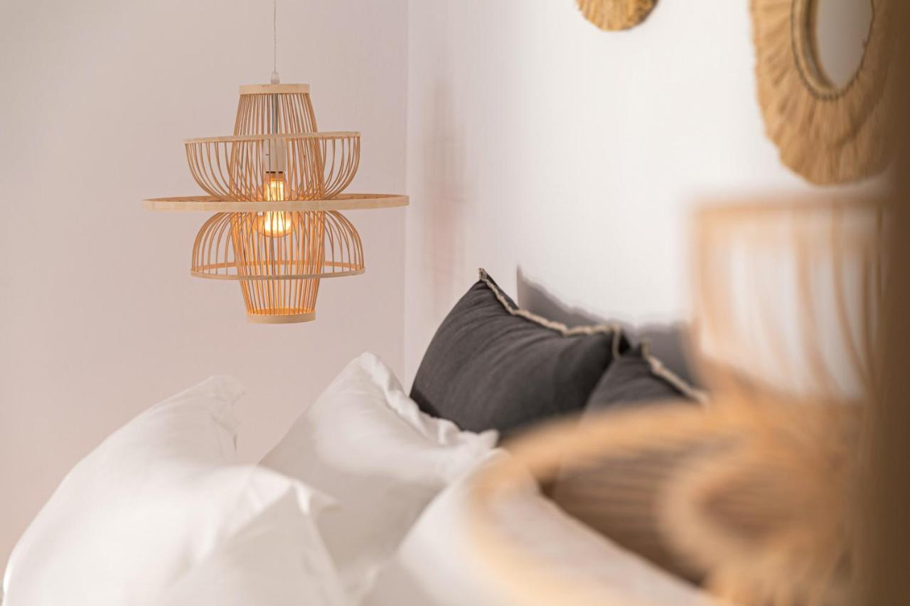 Seanfinity Beachfront Suites Микри-Вигла Экстерьер фото