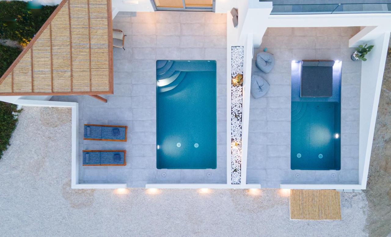 Seanfinity Beachfront Suites Микри-Вигла Экстерьер фото
