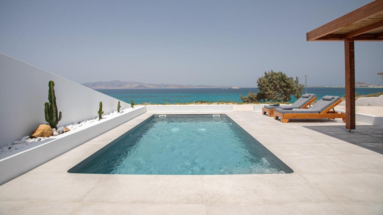 Seanfinity Beachfront Suites Микри-Вигла Экстерьер фото