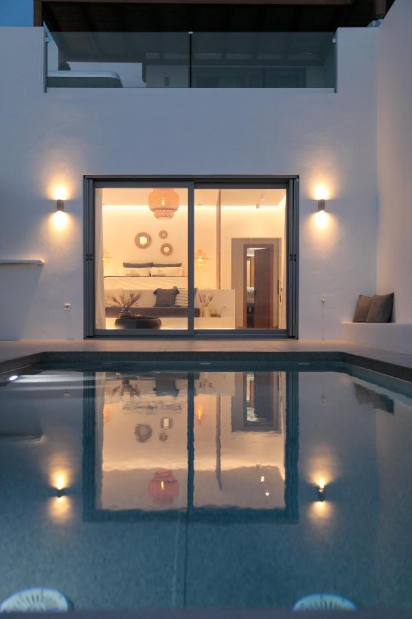 Seanfinity Beachfront Suites Микри-Вигла Экстерьер фото