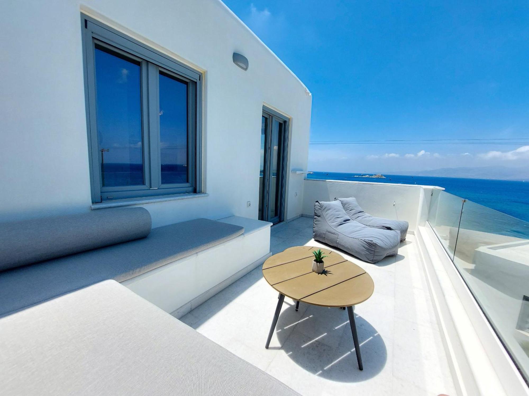 Seanfinity Beachfront Suites Микри-Вигла Номер фото