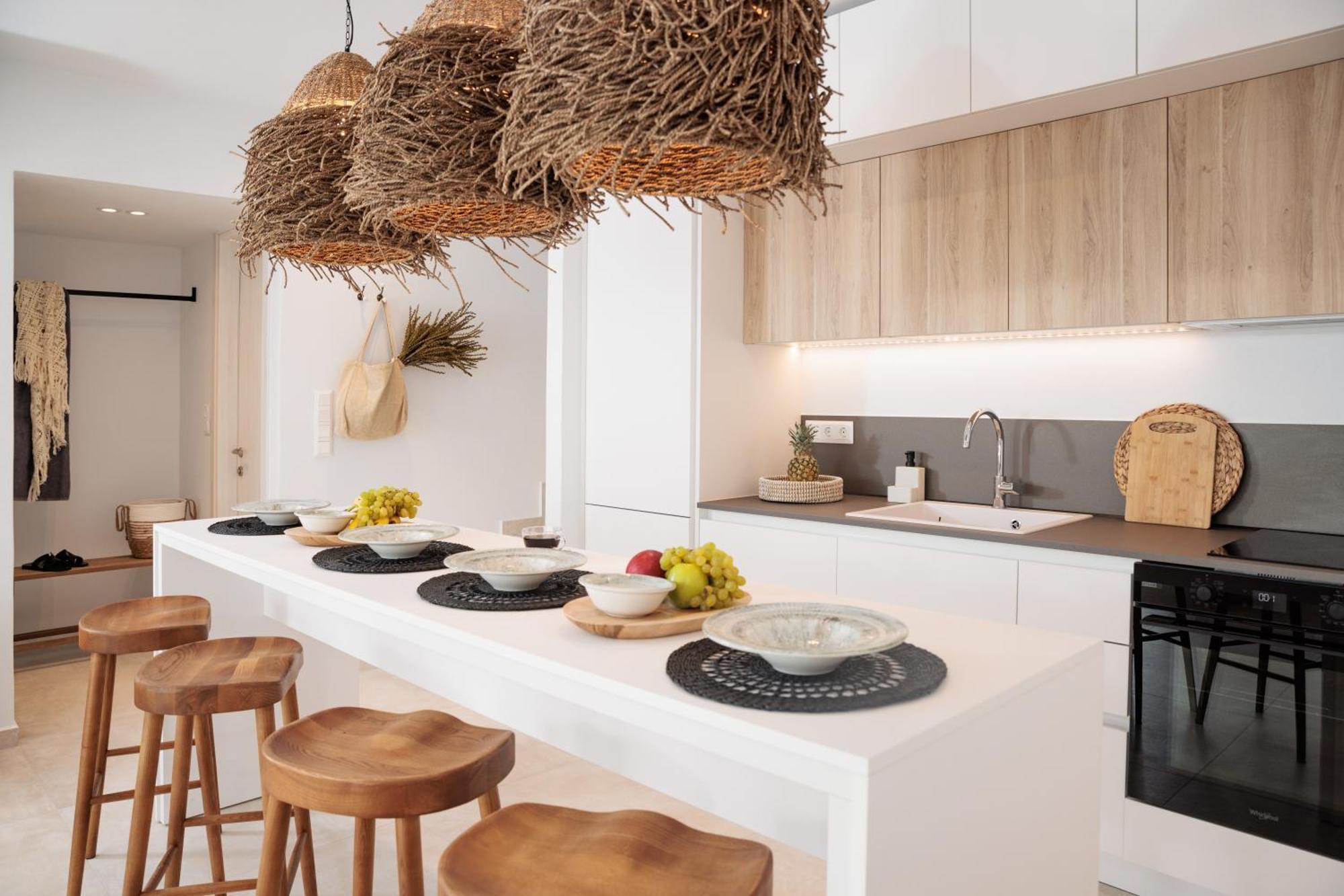 Seanfinity Beachfront Suites Микри-Вигла Номер фото