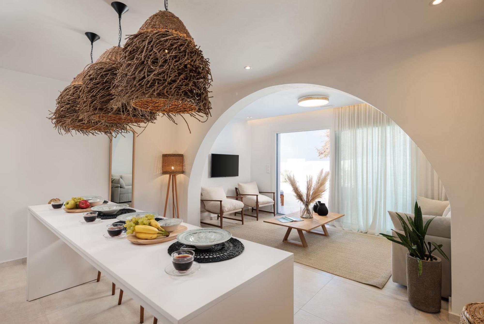 Seanfinity Beachfront Suites Микри-Вигла Номер фото