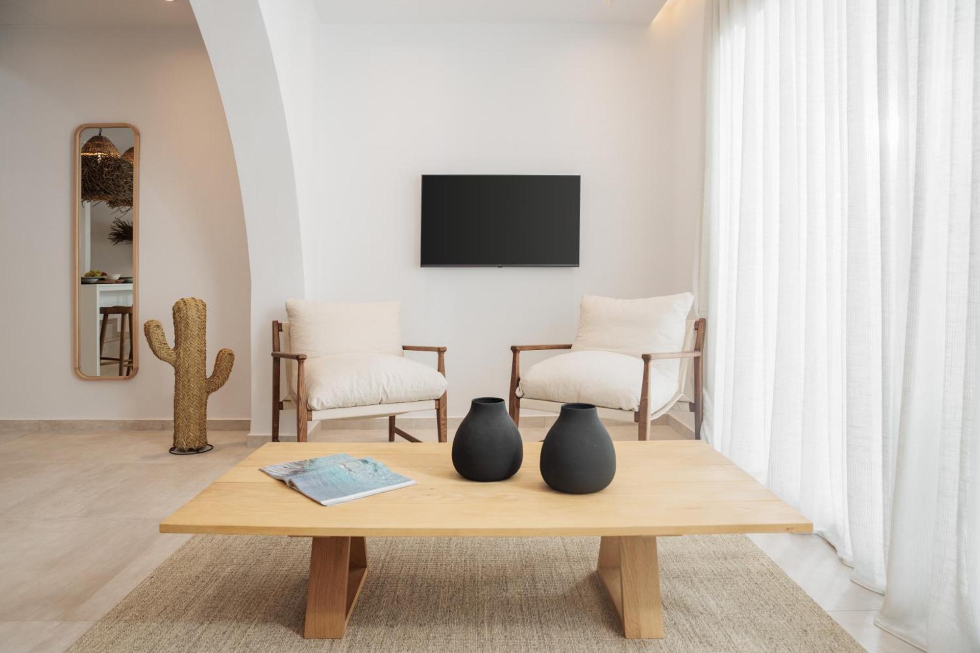 Seanfinity Beachfront Suites Микри-Вигла Номер фото